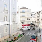 Exquisite 2Bdr Flat With Balcony In Lisbon\'S Heart