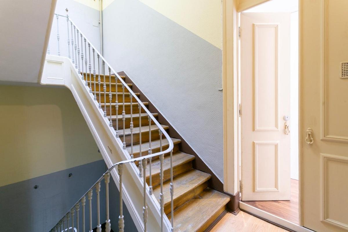 Apartment Exquisite 2bdr Flat With Balcony In Lisbon's Heart