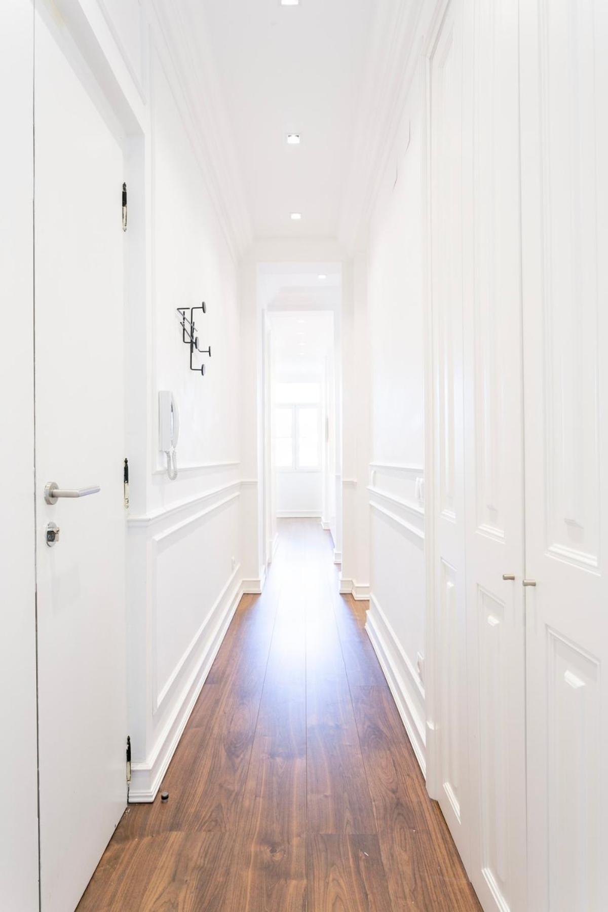 Exquisite 2bdr Flat With Balcony In Lisbon's Heart Lissabon